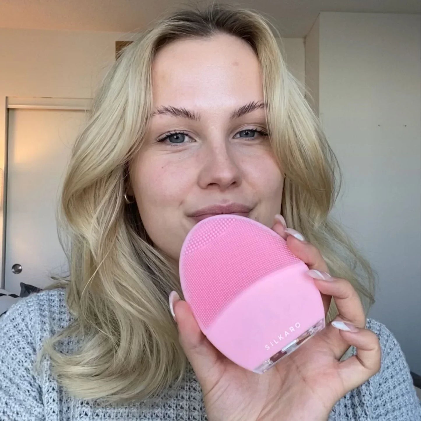 Interchangeable brush heads for daily cleanse and gentle exfoliation