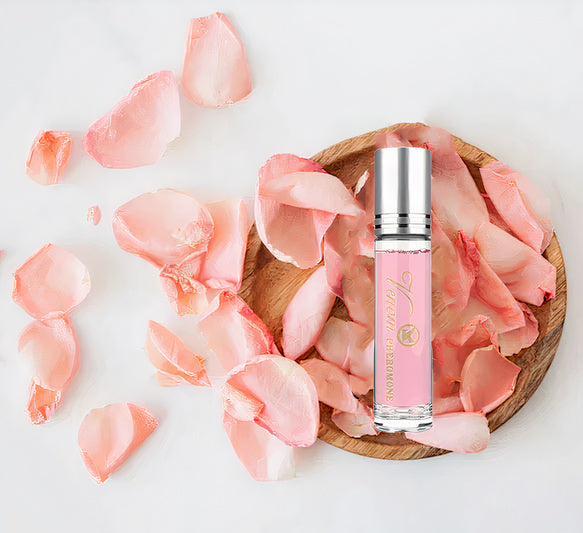 A pheromone-inspired floral musk that complements your natural scent and helps you feel confident and captivating